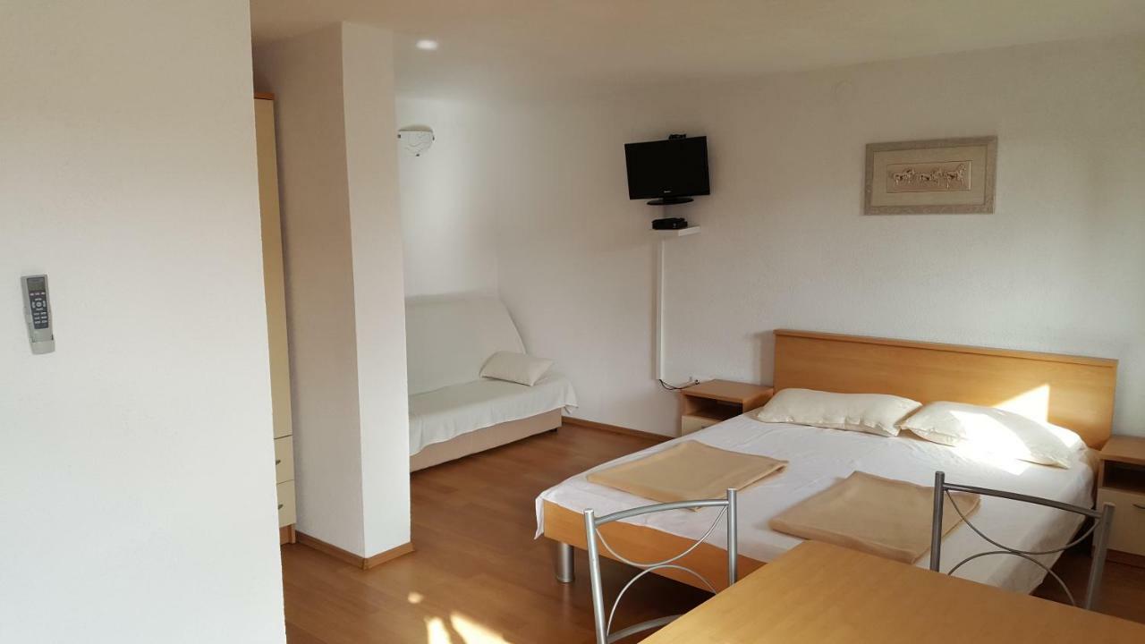 Apartmani M&M Biograd Na Moru Exterior foto